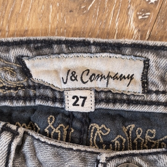 Classic Gray Straight Leg Women's Jeans - Picture 2 of 5